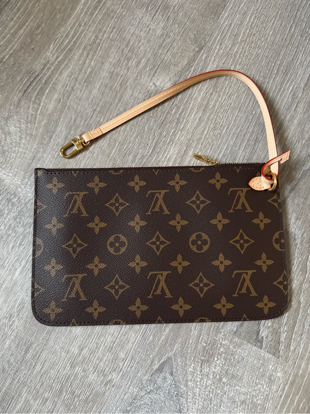 Louis Vuitton Brown Monogram Canvas Neverfull Pouchette With Leather strap